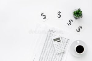 Crediti d'imposta: cosa sono e come funzionano per le aziende 16 bilancio aziendale con simboli di soldi e calcolatrice