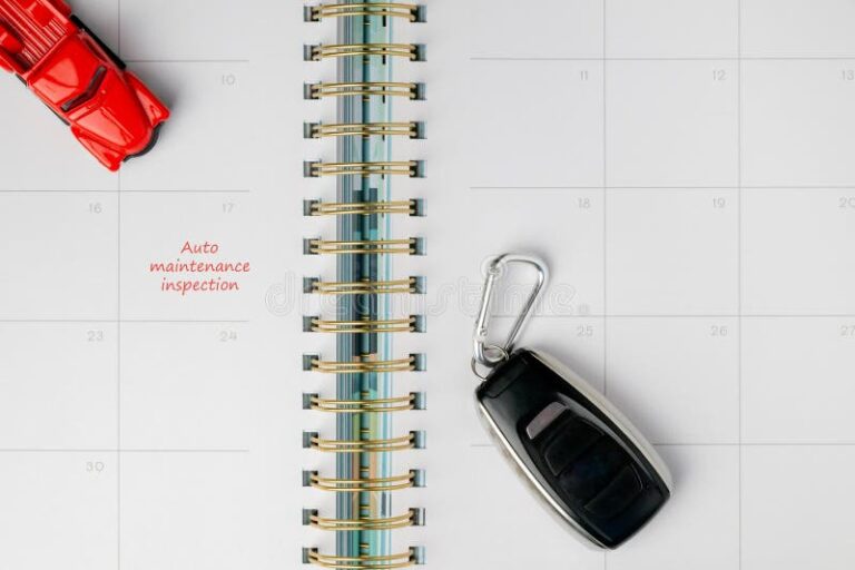 calendario con chiavi e contratto auto