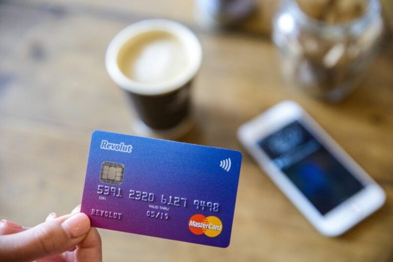 Revolut è una banca Tutto quello che devi sapere sul suo servizio