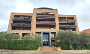 facciata elegante di agenzia immobiliare a perugia