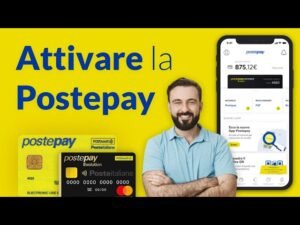 Quali vantaggi offre il Conto Giovani di Poste Italiane 23 giovane sorridente con smartphone e carta postepay