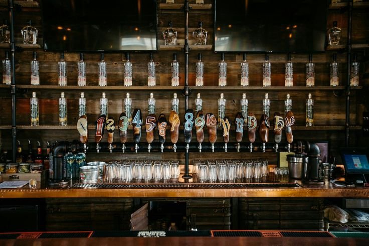 Dove Trovare un Impianto Spina Birra Usato di Qualità 2 impianto spina birra vintage in birreria rustica