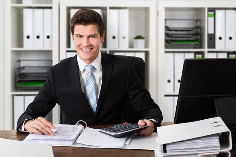 A Chi Corresponde Aprire Una Partita IVA In Italia 23 imprenditore che apre la partita iva in ufficio