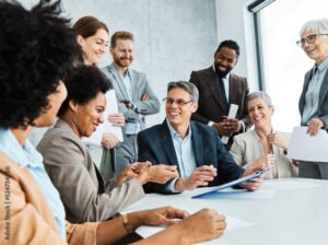 imprenditori che firmano contratto in ufficio