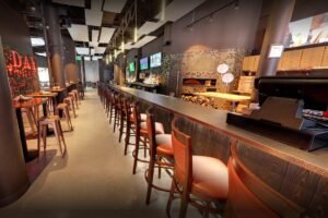 Come progettare l’arredamento ideale per una pizzeria a taglio 27 interno luminoso di pizzeria a taglio moderna