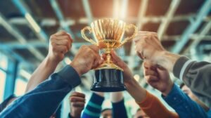 mani che ricevono un premio di lavoro