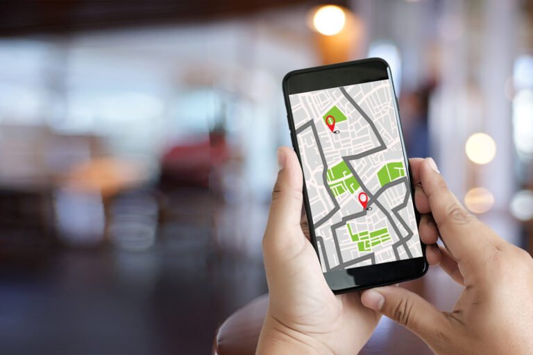 mappa italia con icona telefono cellulare