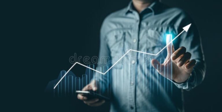 persona che pianifica obiettivi finanziari con grafici