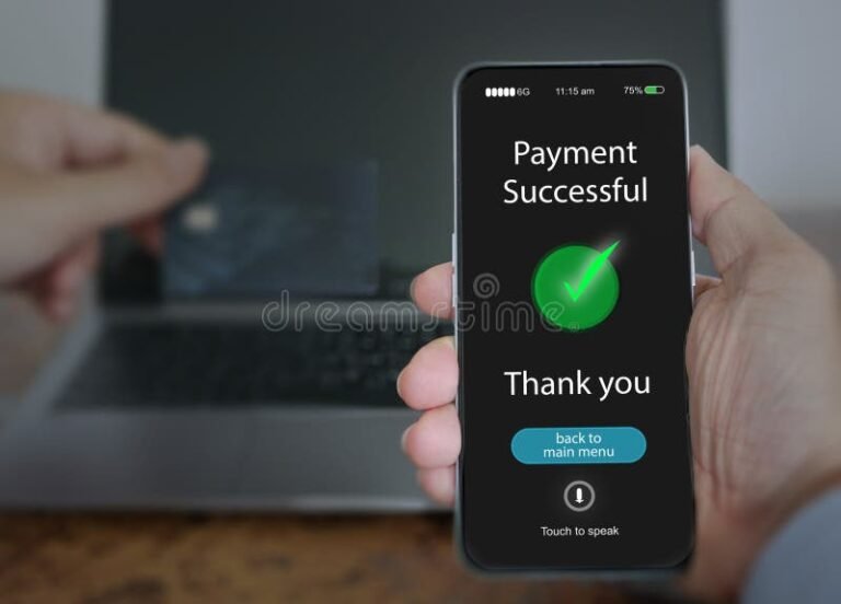 smartphone che mostra schermata di pagamenti digitali